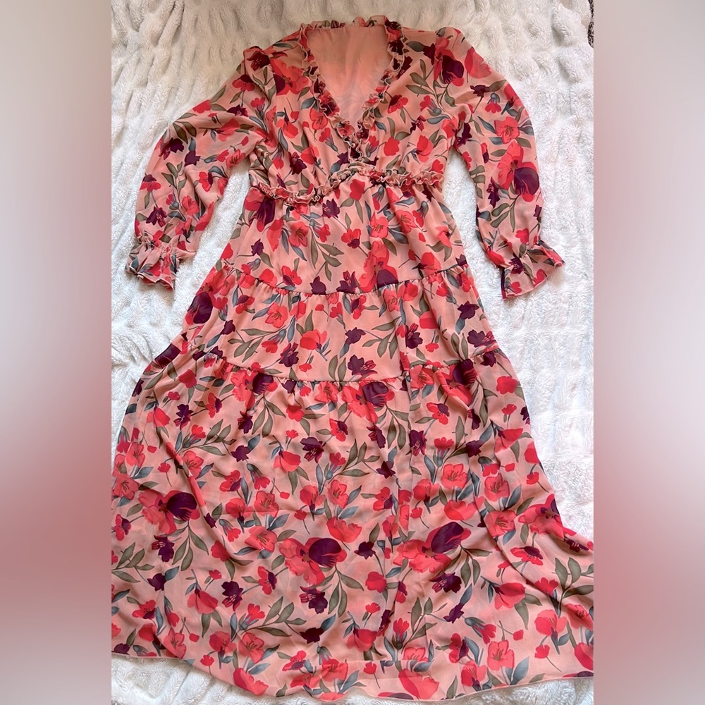 Women’s large pink floral floor length dress
